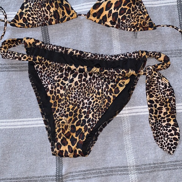SOLD Victoria’s Secret Leopard Skull Bikini - Picture 3 of 8